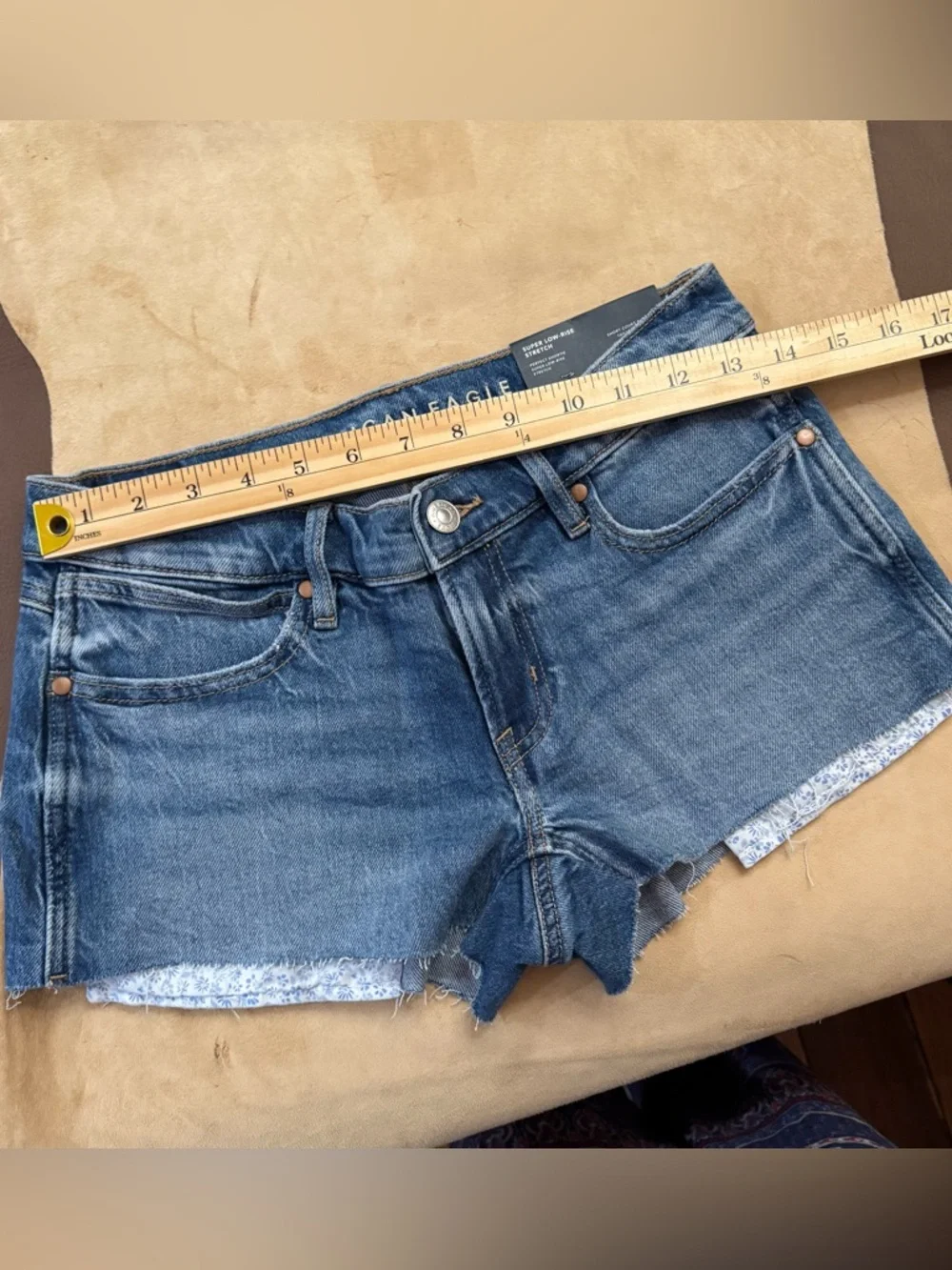 American Eagle AE Stretch Super Low-Rise Denim Perfect Shortie 
Medium Indigo - Picture 5 of 7